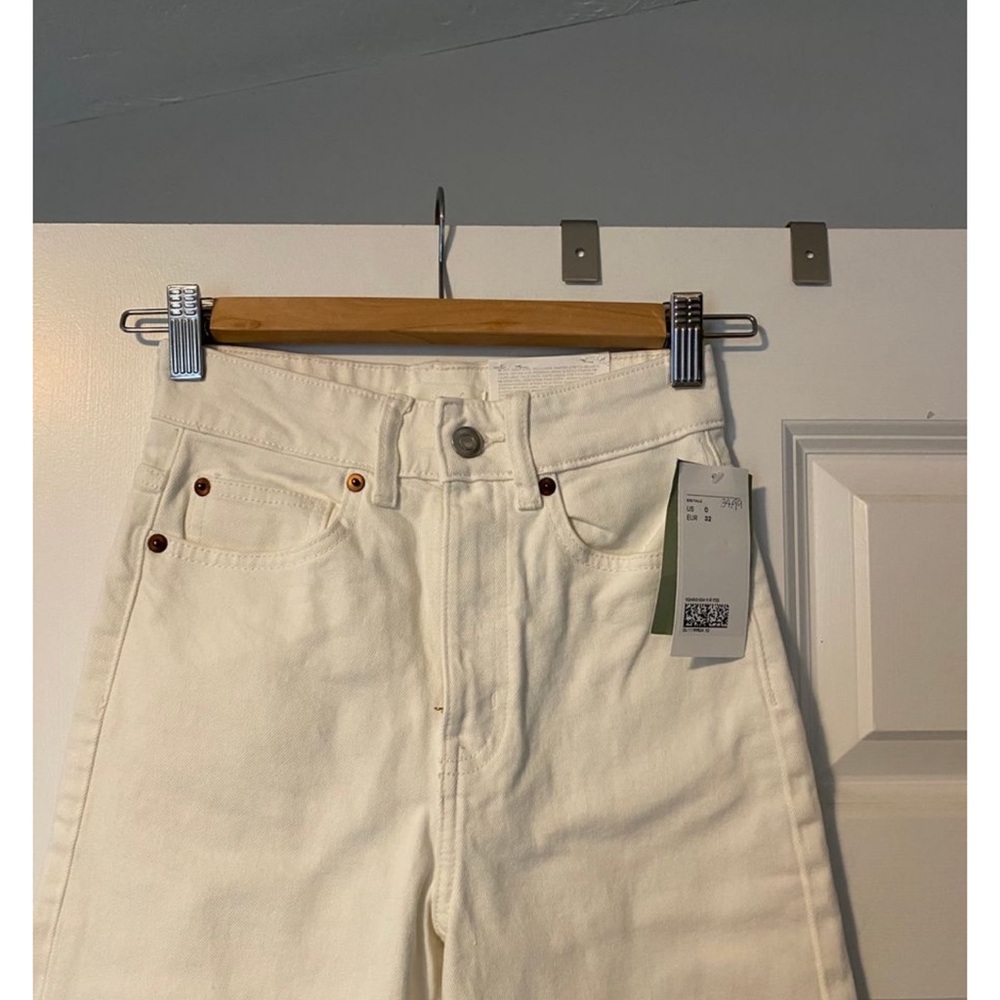 H&M wide legged high waisted jeans